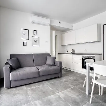 Just Urban - With 40sqm Terrace - Solari * Milano