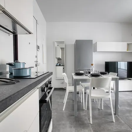 Just Urban - With 40sqm Terrace - Solari Milano