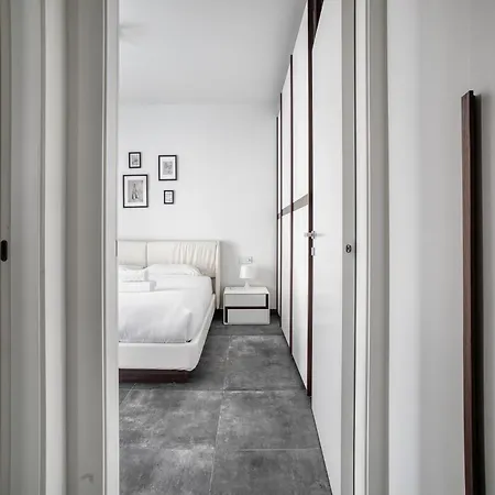 Just Urban - With 40sqm Terrace - Solari * Milano